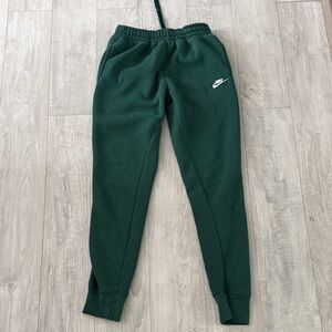 Nike Green Sweatpants Size Medium Snug Leg Joggers Womens Bottomss